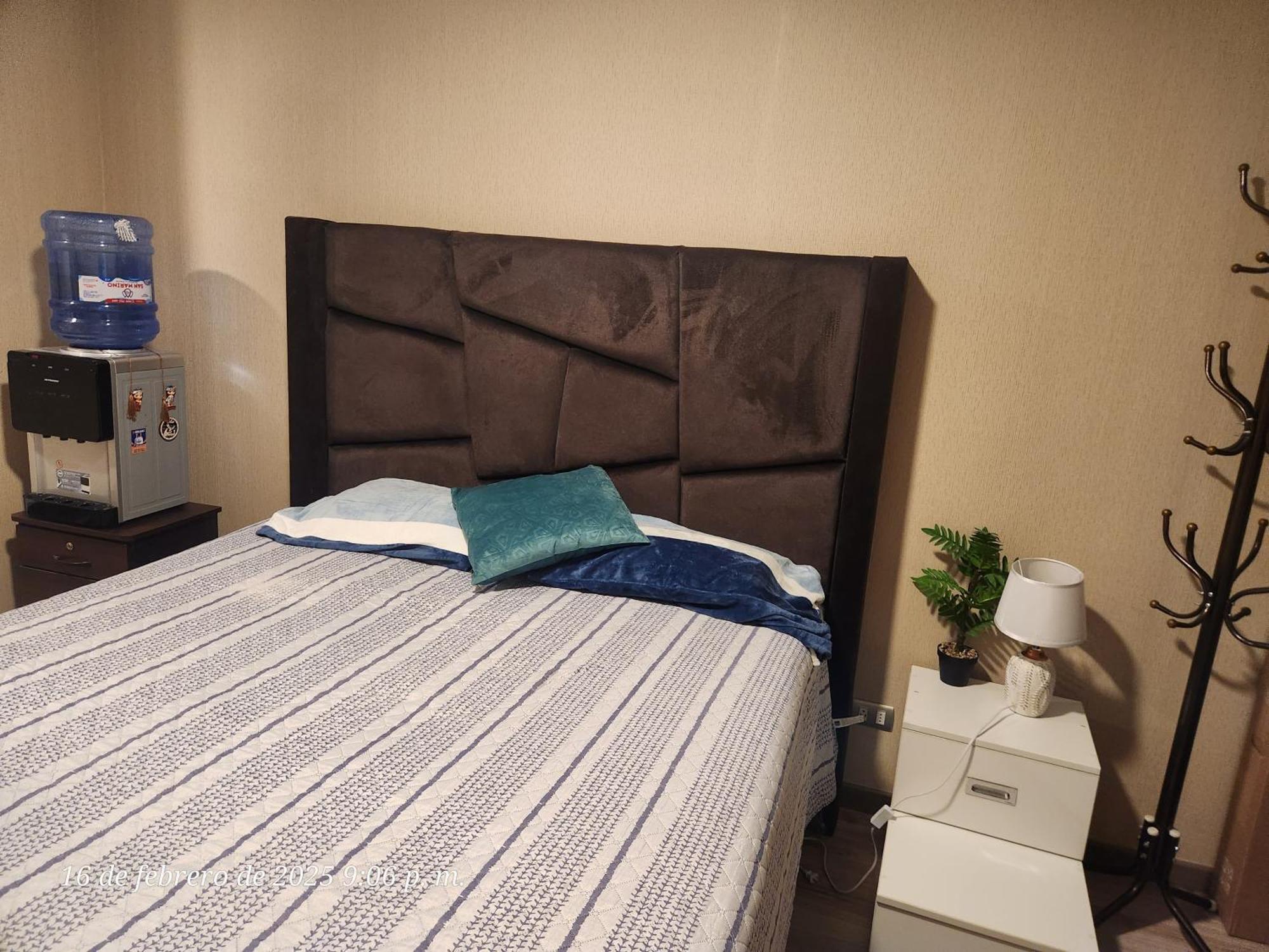 Amplia, Amoblada En Departamento Moderno Cerca A Aeropuerto Apartment *